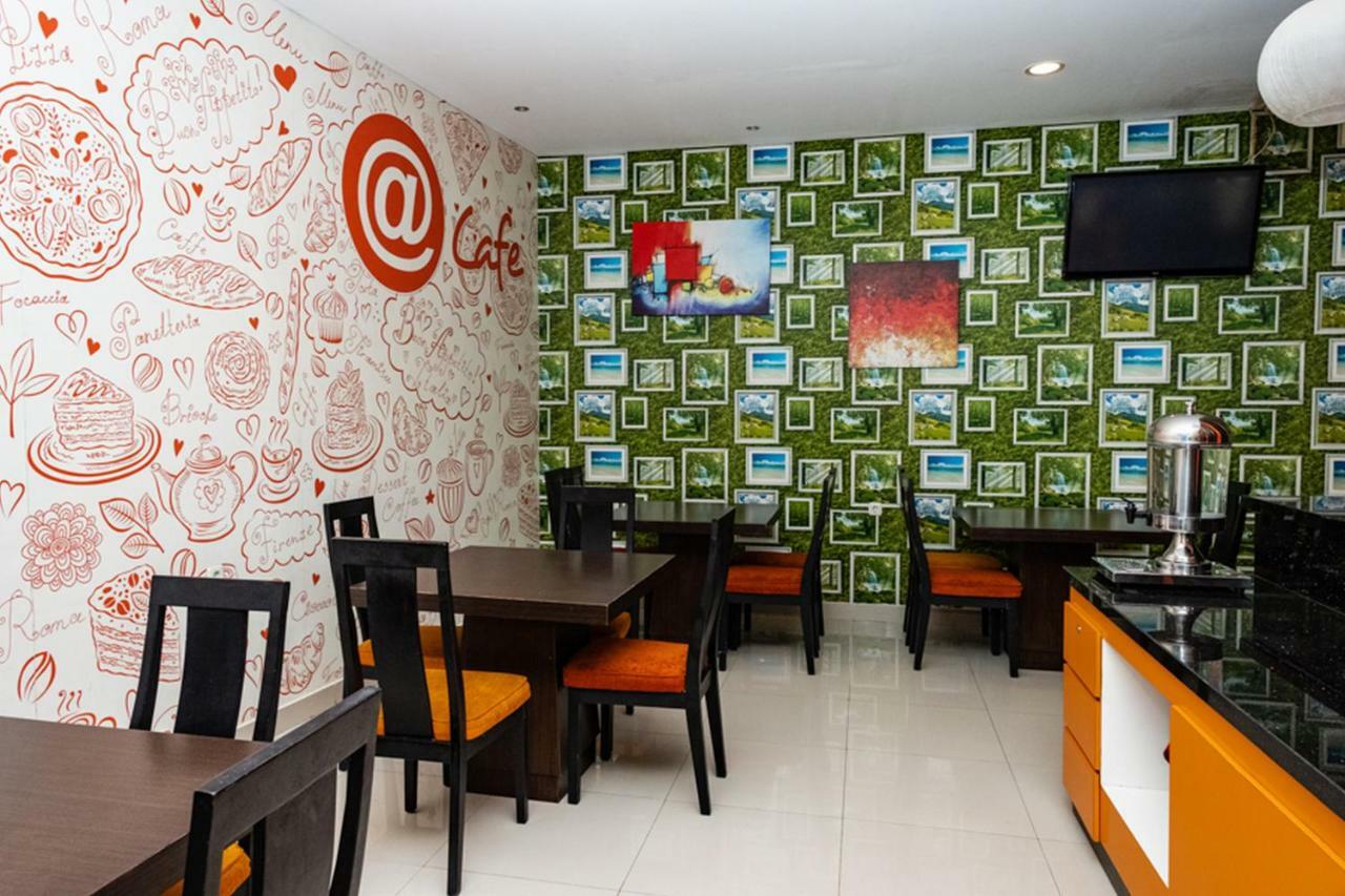 เรดดอร์ซ แอท เปลิตา รายา รัปโปจินี Hotel มากาซาร์ ภายนอก รูปภาพ