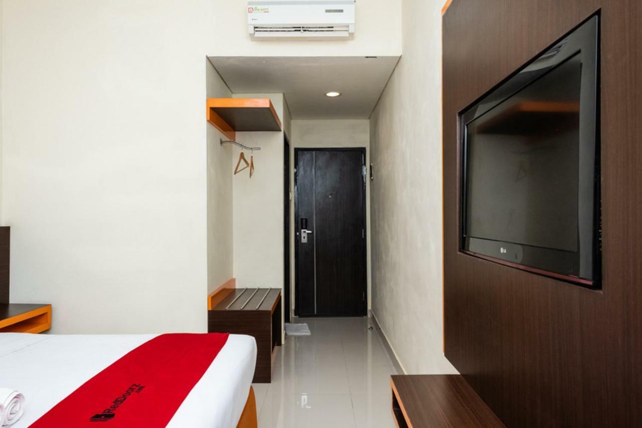 เรดดอร์ซ แอท เปลิตา รายา รัปโปจินี Hotel มากาซาร์ ภายนอก รูปภาพ
