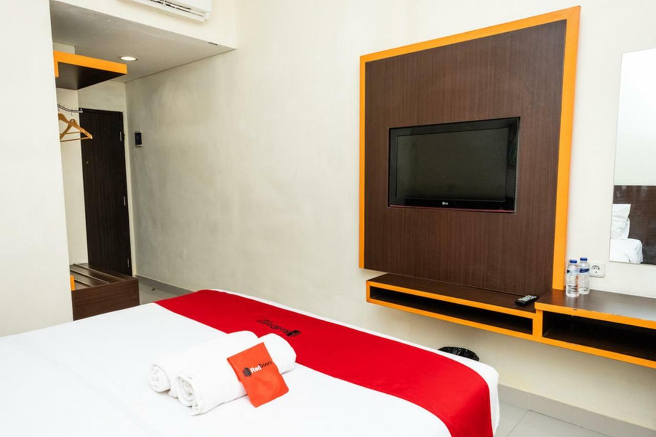 เรดดอร์ซ แอท เปลิตา รายา รัปโปจินี Hotel มากาซาร์ ภายนอก รูปภาพ